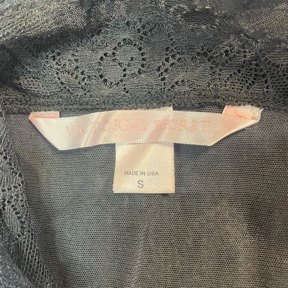 Victoria Secret black lacy and sheer negligee. Drop dead gorgeous 🤩 - Picture 2 of 3